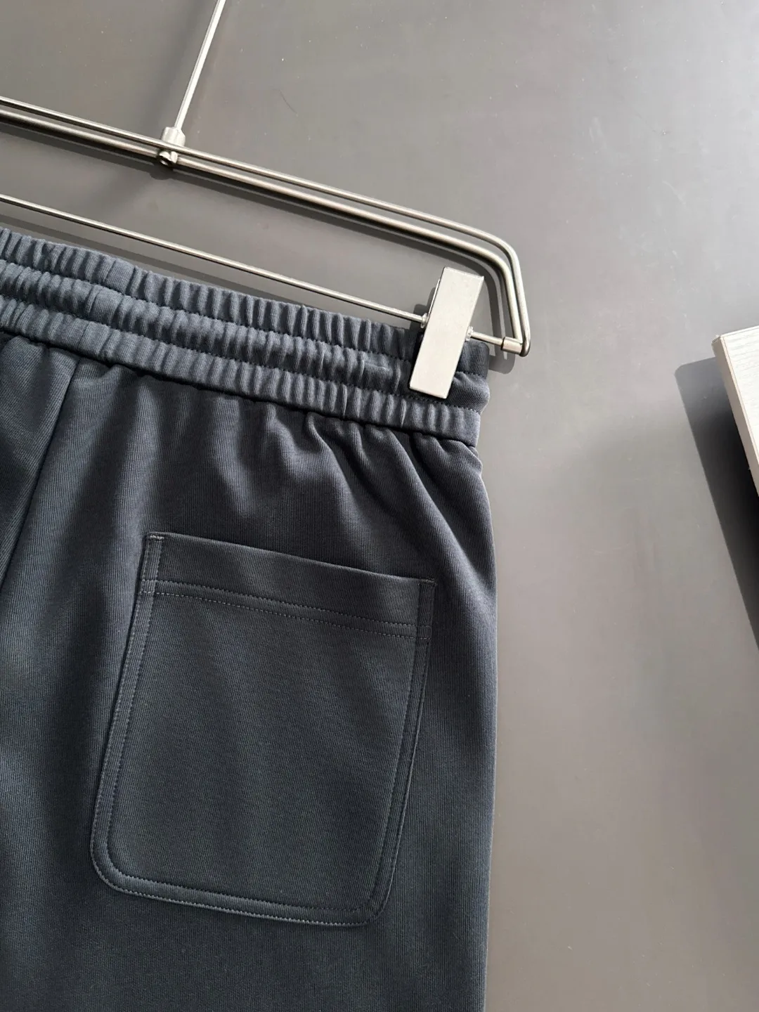 Next day delivery P300 High-end goods Big Goose 2025 new summer elastic band casual shorts, counter-customized fabrics, high breathability and comfort, impeccable details, brand element design concept, reflecting high quality. It feels delicate and soft! It presents a casual cut and the upper body shape is great! Size: M-4XL